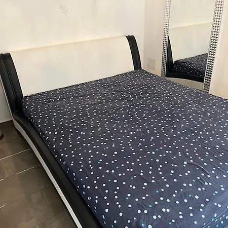 T2 Climatise Au Coeur Du Cap D'agde, Proche Port Et Plages, 4 Personnes - Fr-1-749-41 Agde